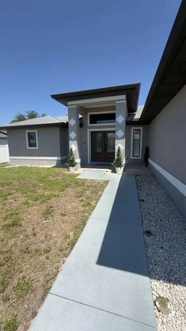 2 of 19 - 4407 Sw 16th Place, Cape Coral, FL