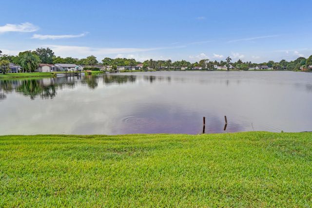 4 of 30 - 1721 Sw 69th Avenue, Plantation, FL