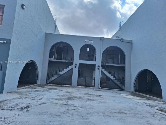 2 of 8 - 1300 W 53rd Street #35, Hialeah, FL