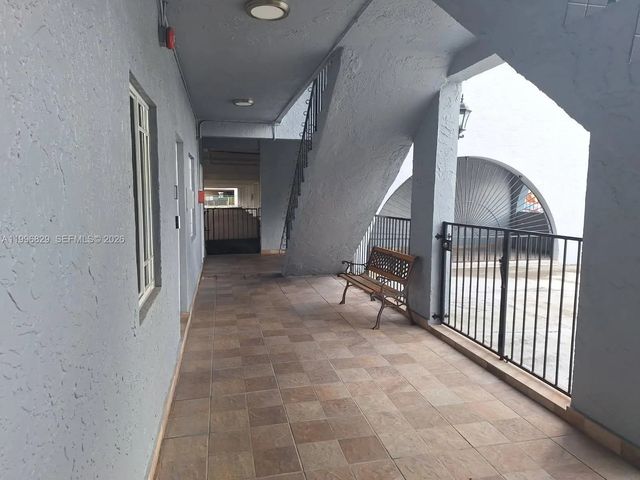 3 of 8 - 1300 W 53rd Street #35, Hialeah, FL