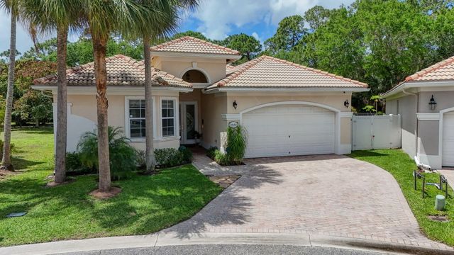 8642 Plum Cay, Royal Palm Beach