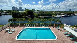 Photo of Listing #B26012935