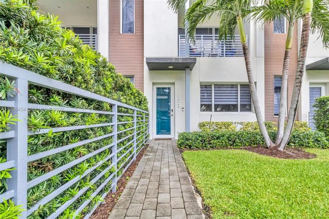 5 of 32 - 1045 Ne 18th Avenue #102, Fort Lauderdale, FL