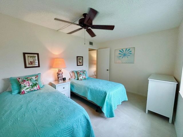 4 of 43 - 140 Lake Pine Circle #a-1, Greenacres, FL