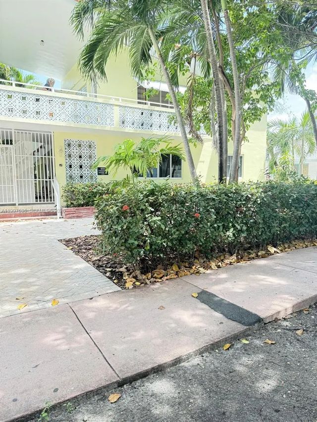 3 of 20 - 655 Meridian Avenue #2, Miami Beach, FL