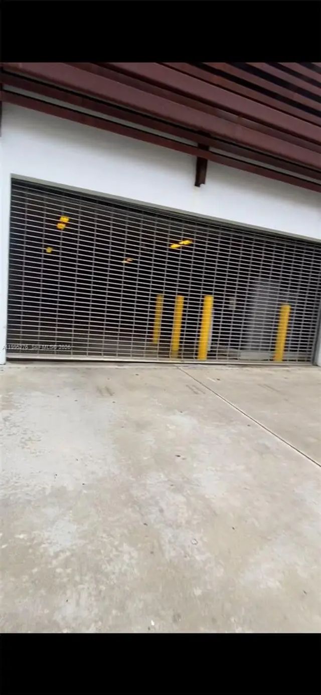 5 of 5 - 1215 W Ave Parking, Miami Beach, FL