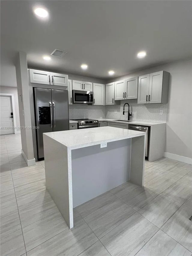 2 of 18 - 3826 Sw 107th Avenue #2-2, Miami, FL