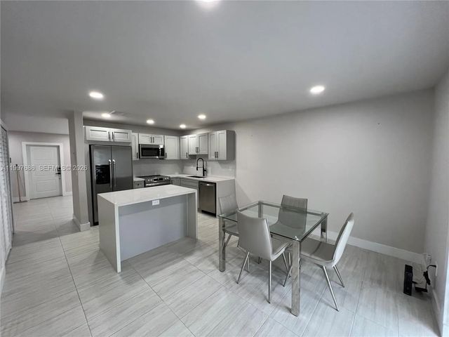 3 of 18 - 3826 Sw 107th Avenue #2-2, Miami, FL