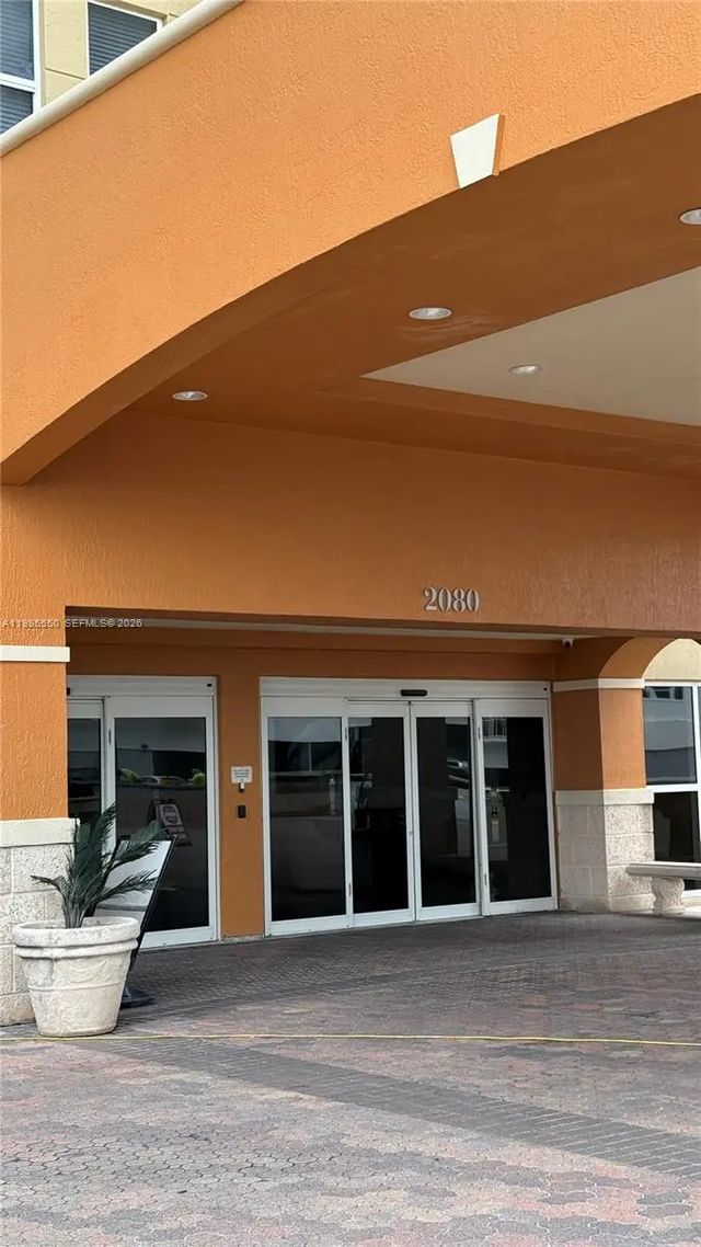 5 of 65 - 2080 S Ocean Drive #905, Hallandale Beach, FL