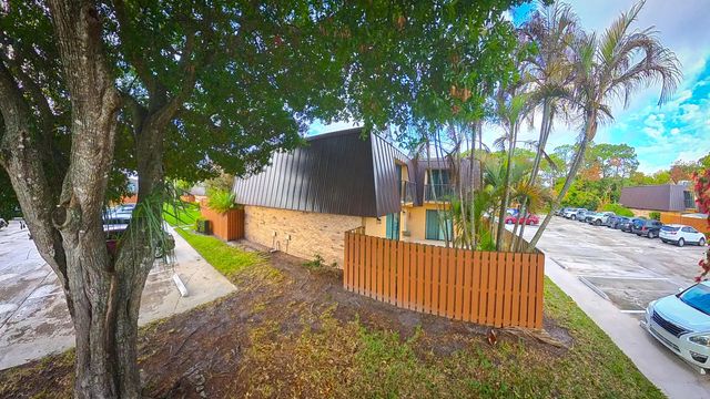 2 of 32 - 5646 Se Windsong Lane #415, Stuart, FL