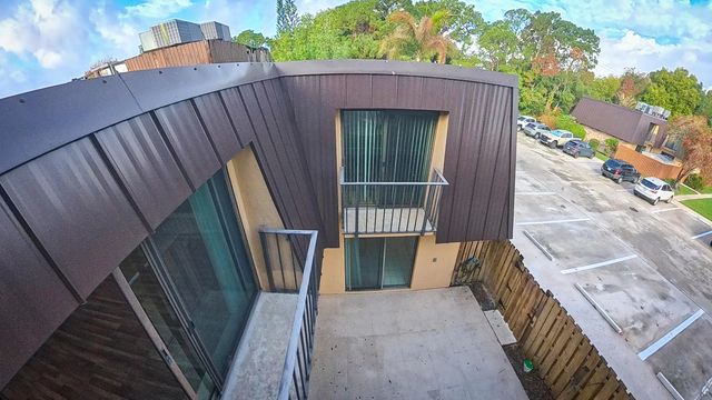 5 of 32 - 5646 Se Windsong Lane #415, Stuart, FL