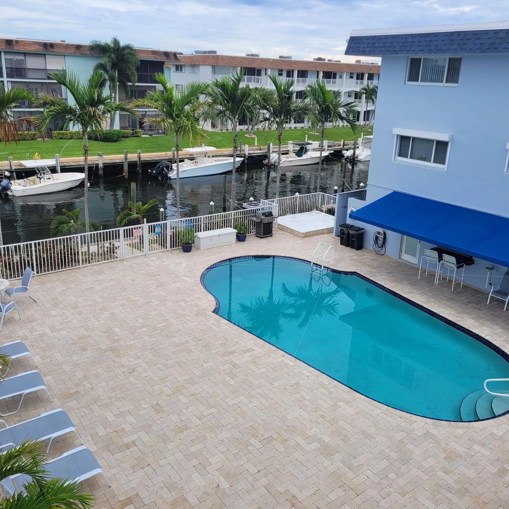 131 Doolen Court #303, North Palm Beach