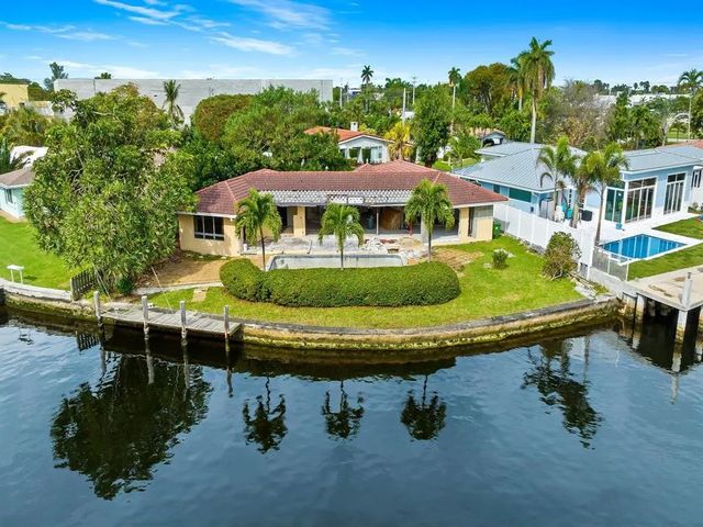5 of 13 - 2212 Ne 17th Place, Fort Lauderdale, FL