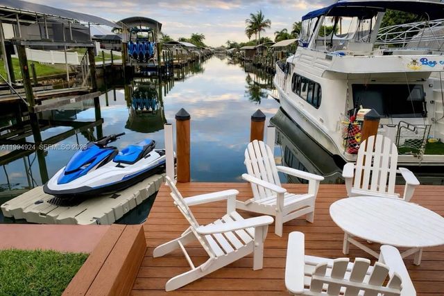 2 of 29 - 808 Sw 52nd Street, Cape Coral, FL