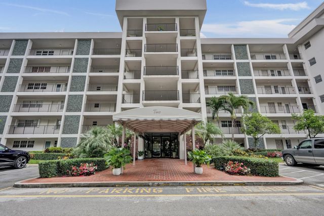 2 of 46 - 2850 N Palm Aire Drive #401, Pompano Beach, FL