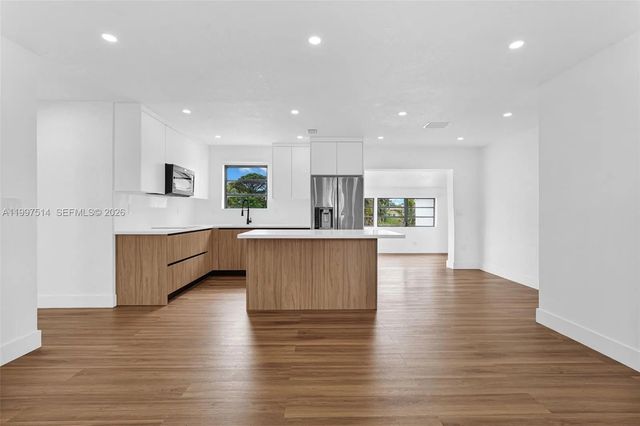 5 of 35 - 2460 Nw 175th Street, Miami Gardens, FL