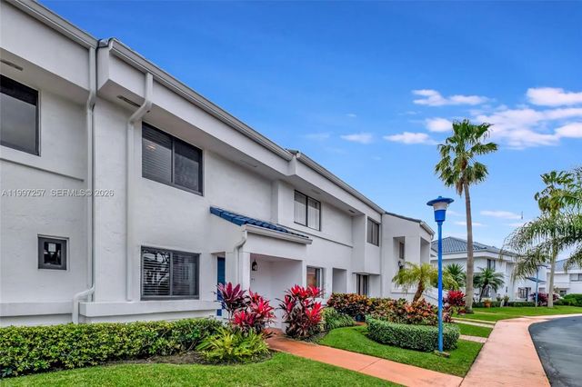 2 of 27 - 21300 San Simeon Way #k2, Miami, FL