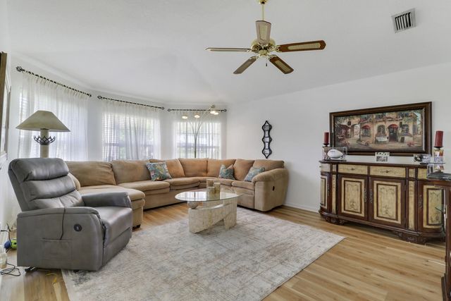 4 of 38 - 1991 Se Manth Lane, Port St. Lucie, FL