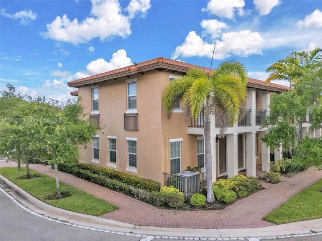 1148 Sw 147th Avenue, Pembroke Pines