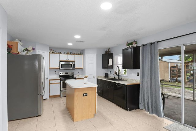 4 of 18 - 2141 Se Wald Street, Port St. Lucie, FL