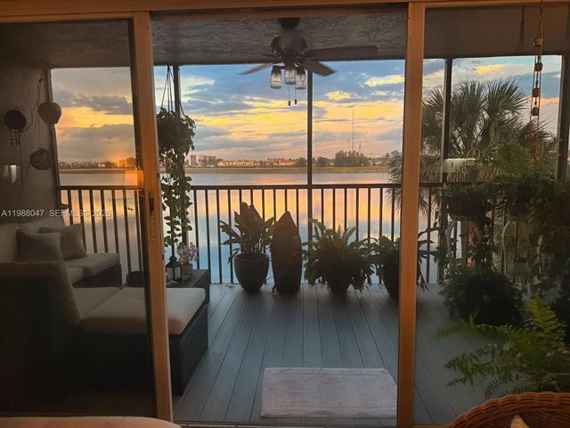 605 Ives Dairy Road #205-7, Miami