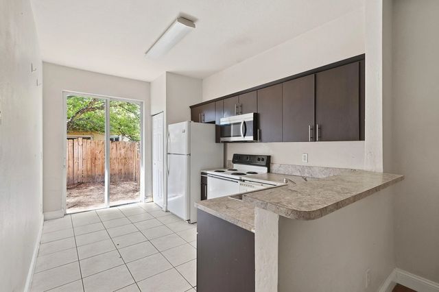 2 of 28 - 1584 Sw 2nd Street, Homestead, FL