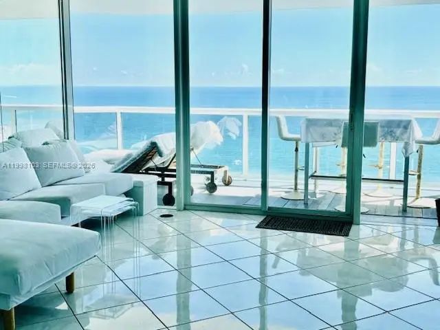 2 of 27 - 6301 Collins Avenue #2802, Miami Beach, FL