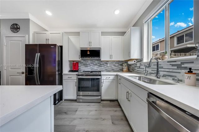5 of 20 - 1079 Se 23rd Terrace, Homestead, FL