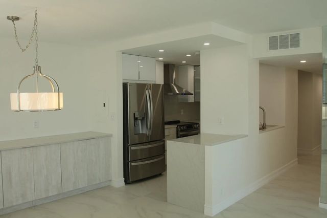 340 Sunset Drive #610, Fort Lauderdale