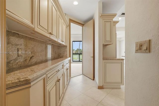 5 of 36 - 7383 Orangewood Lane #301, Boca Raton, FL