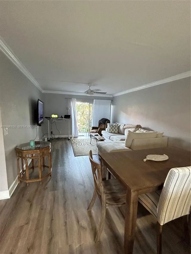4 of 17 - 725 Hummingbird Way #212, North Palm Beach, FL