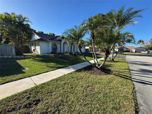 2 of 71 - 427 Sw 169th Terrace, Weston, FL