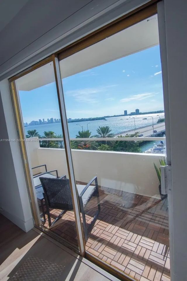 4 of 16 - 7904 West Drive #501, North Bay Village, FL