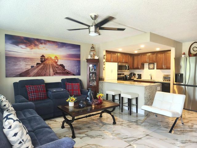 3 of 16 - 1012 Ellesmere A  #1012, Deerfield Beach, FL