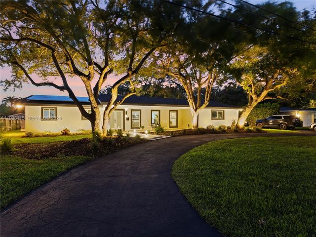2 of 28 - 16400 Sw 80th Avenue, Palmetto Bay, FL