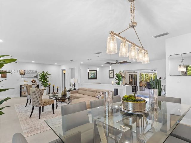 4 of 28 - 16400 Sw 80th Avenue, Palmetto Bay, FL