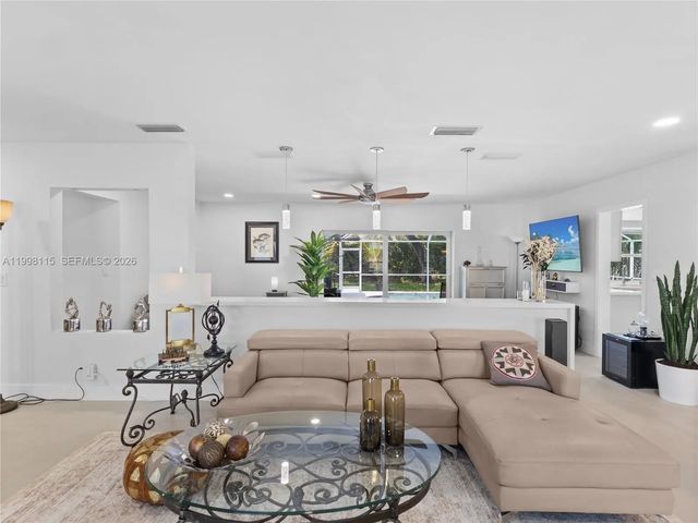 5 of 28 - 16400 Sw 80th Avenue, Palmetto Bay, FL