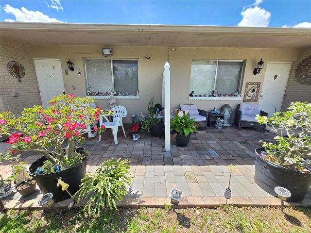 3 of 37 - 712 Se 8th Street, Cape Coral, FL