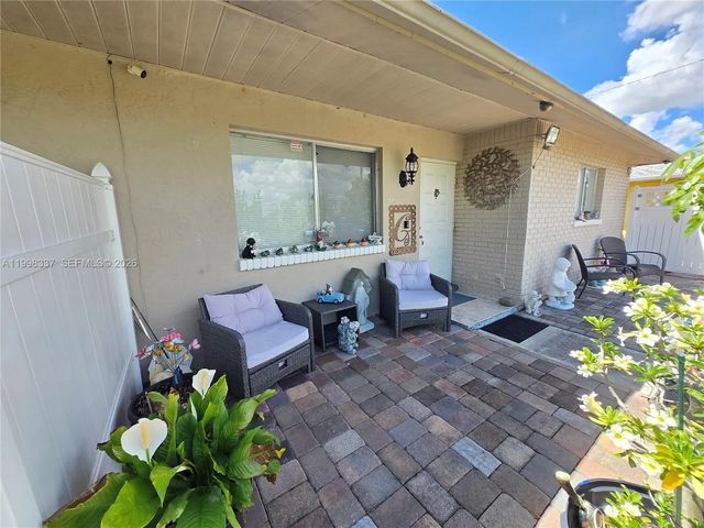 4 of 37 - 712 Se 8th Street, Cape Coral, FL