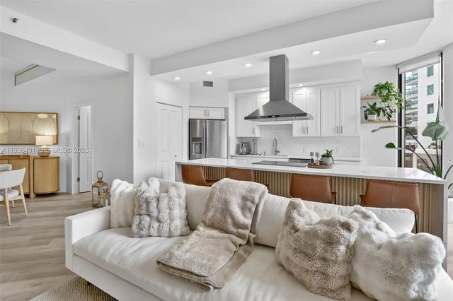 3 of 66 - 20185 E Country Club Drive #204, Aventura, FL