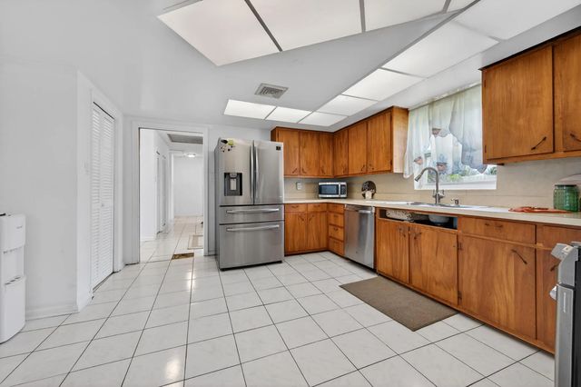3 of 36 - 360 Kismet Avenue, Pahokee, FL
