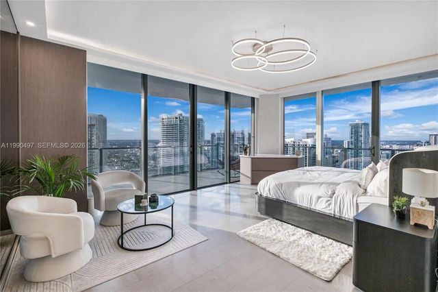 3 of 67 - 68 Se 6th Street #3711, Miami, FL