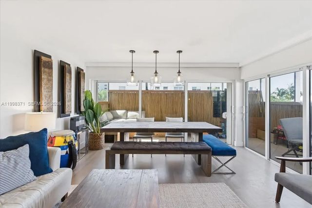 2 of 34 - 550 Ocean Drive #3h, Key Biscayne, FL