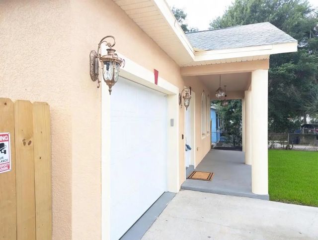 2 of 22 - 3809 N Whittier Street, Tampa, FL
