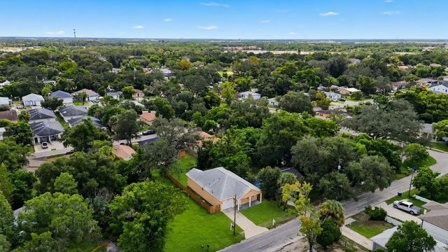 3 of 22 - 3809 N Whittier Street, Tampa, FL