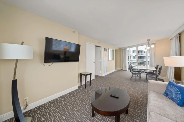 5 of 53 - 2670 E Sunrise Boulevard #1201, Fort Lauderdale, FL