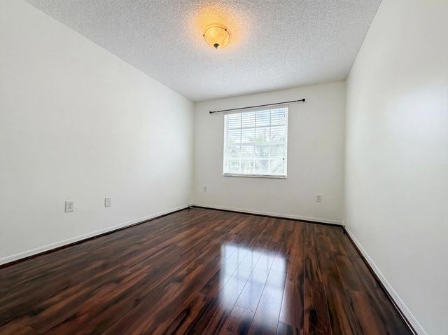4 of 20 - 73 Gables Boulevard, Weston, FL