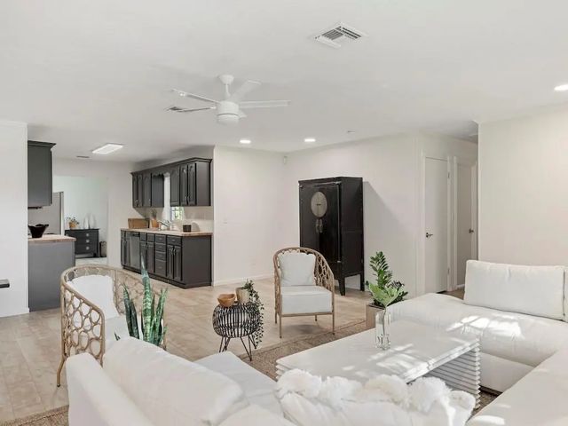 5 of 21 - 8530 8th Street, Vero Beach, FL