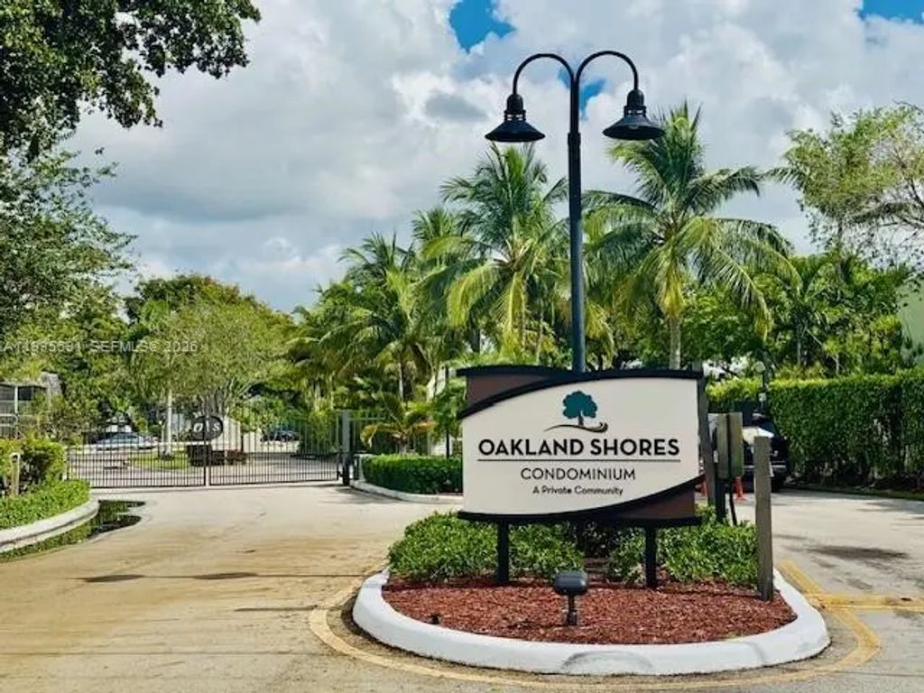 3109 Oakland Shores Drive #g102, Oakland Park