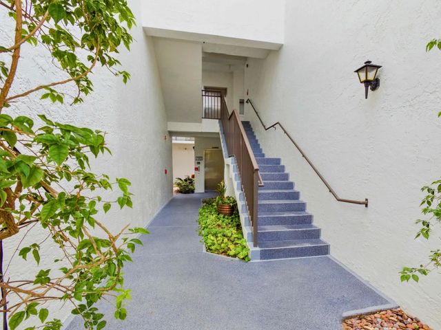 5 of 60 - 5265 Brisata Circle #p, Boynton Beach, FL